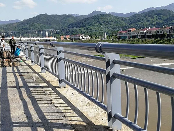 桥梁河道护栏